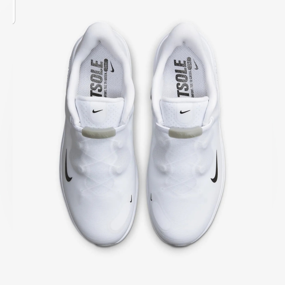 Women's Nike React Tour spikeless golf shoe.  New In Box. Sz 10. White